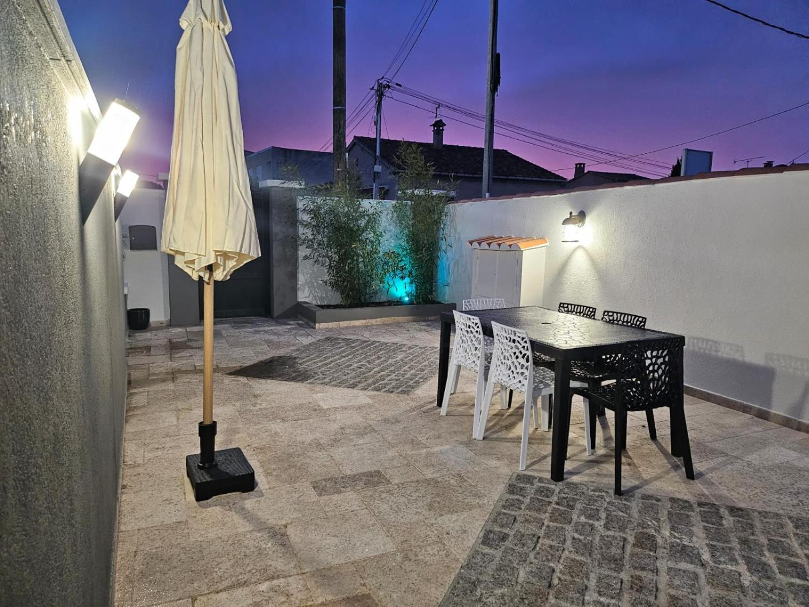 Agreable Logement Avec Terrasse Saint-Victoret Eksteriør bilde